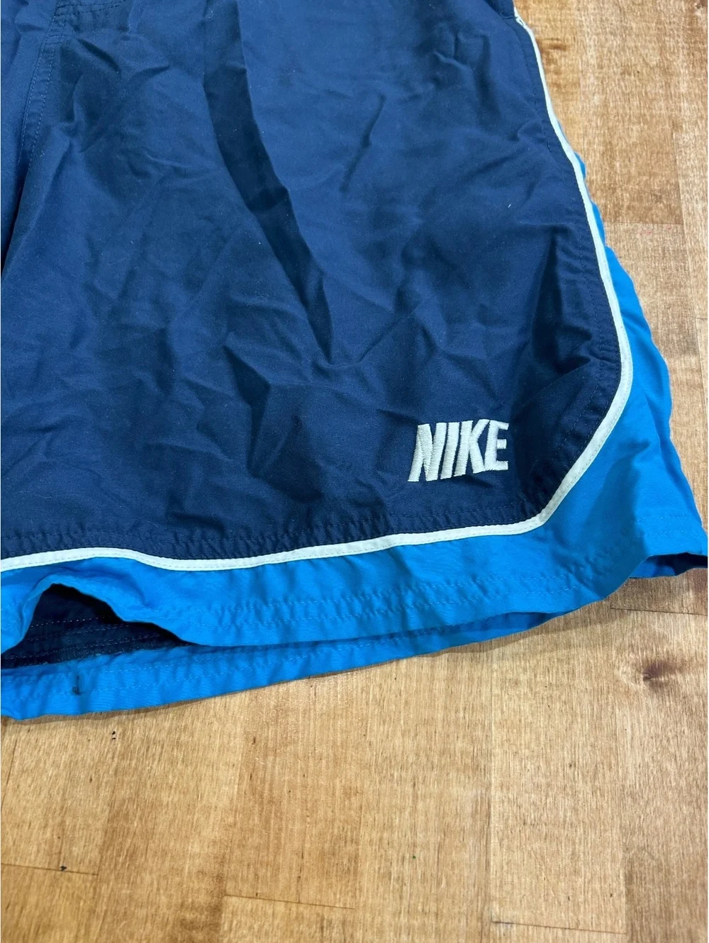 Nike Men's Swim Shorts Size Large Navy Blue with Light Blue Trim